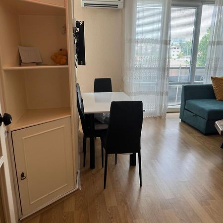 Cozy Apartment With Balcony 第比利斯 外观 照片