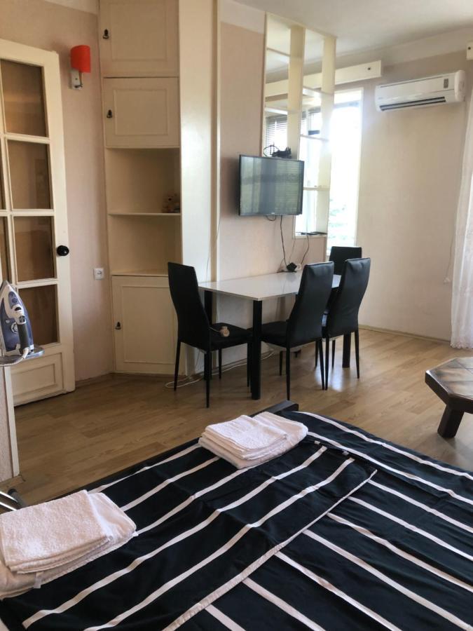 Cozy Apartment With Balcony 第比利斯 外观 照片