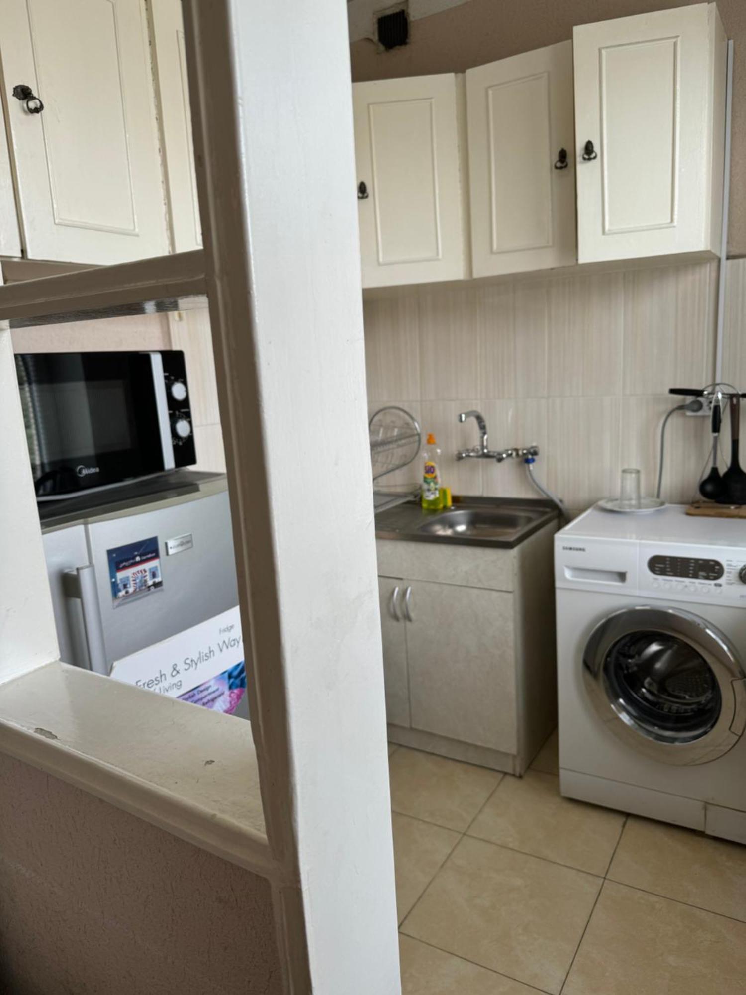 Cozy Apartment With Balcony 第比利斯 外观 照片